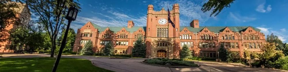 Looking at Historic Buildings  